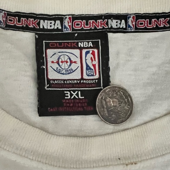 NBA Dunk Remix T-shirt with old logos - Picture 2 of 3